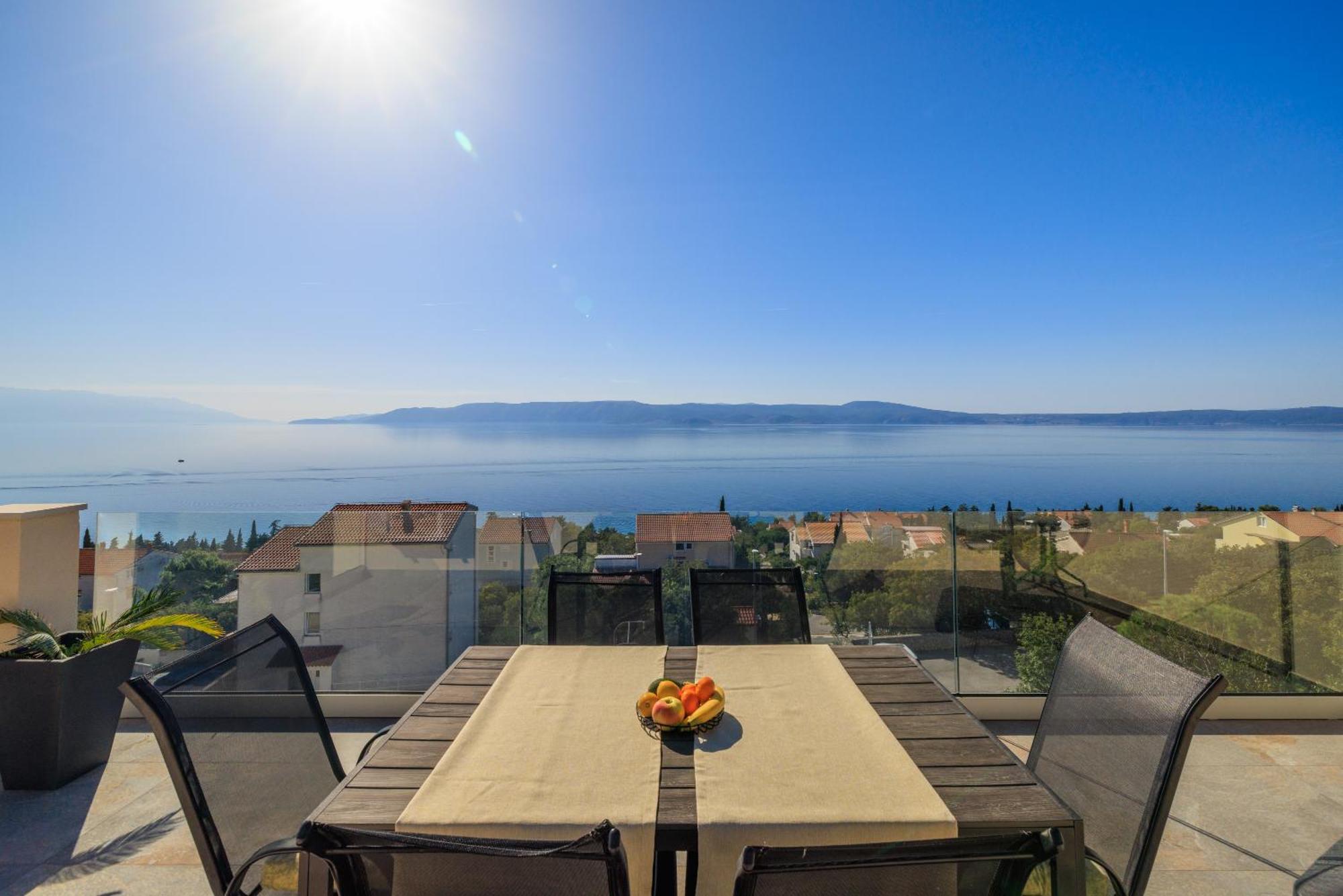 Apartmani Tijana Novi Vinodolski Esterno foto