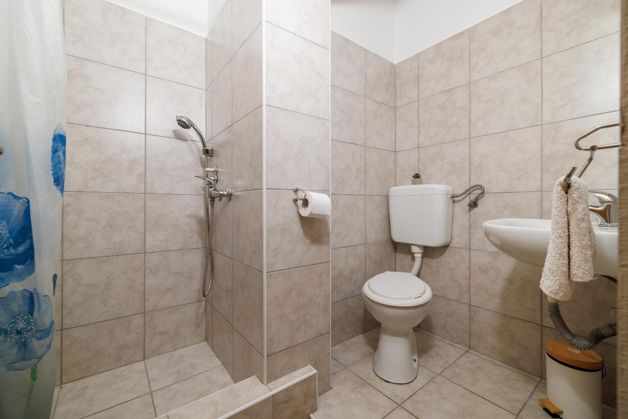 Apartmani Tijana Novi Vinodolski Esterno foto